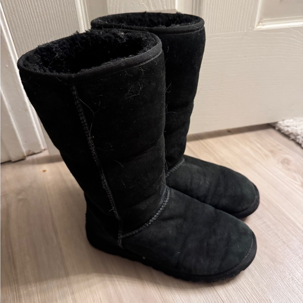 Black Women's Ugg Boots